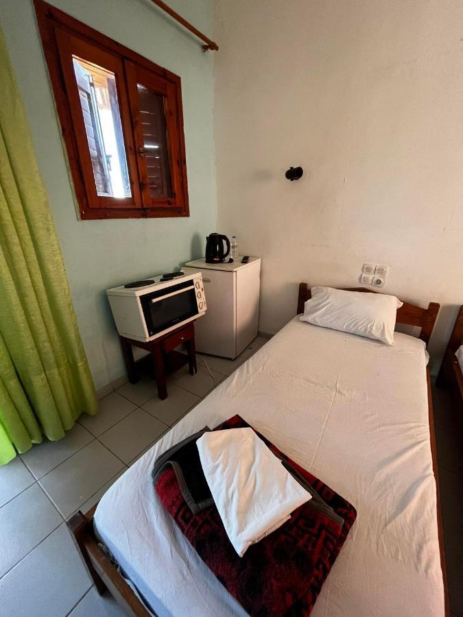 Selena Rooms Agia Galini  Exterior photo