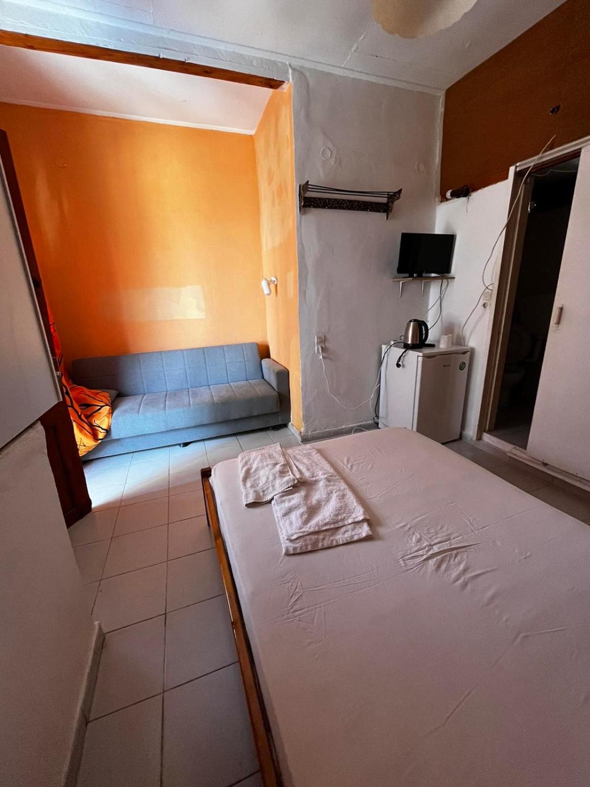 Selena Rooms Agia Galini  Exterior photo