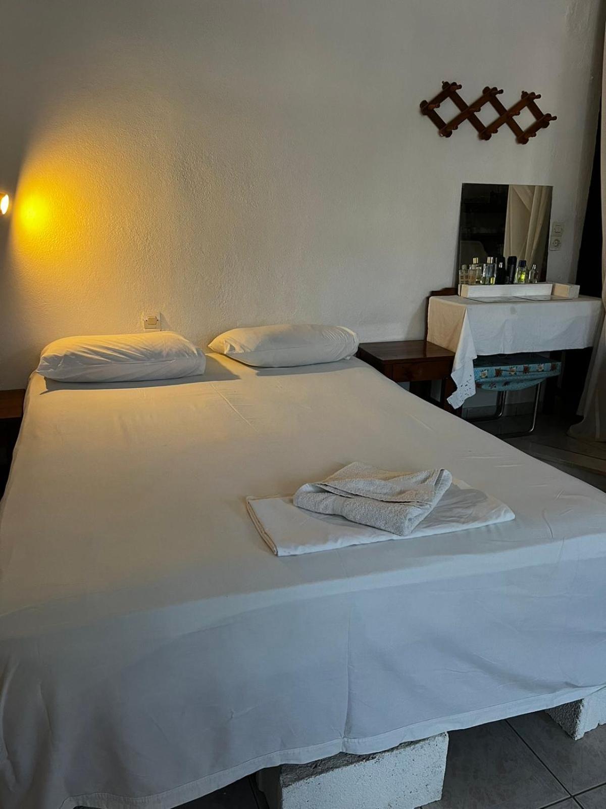 Selena Rooms Agia Galini  Exterior photo